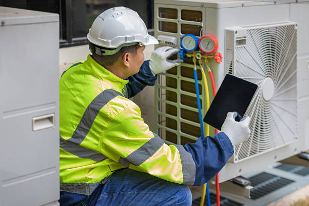 Professional Hvac Installation technician working in Powell, TX
